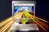 Интернет-недоумок или опасный маньяк?